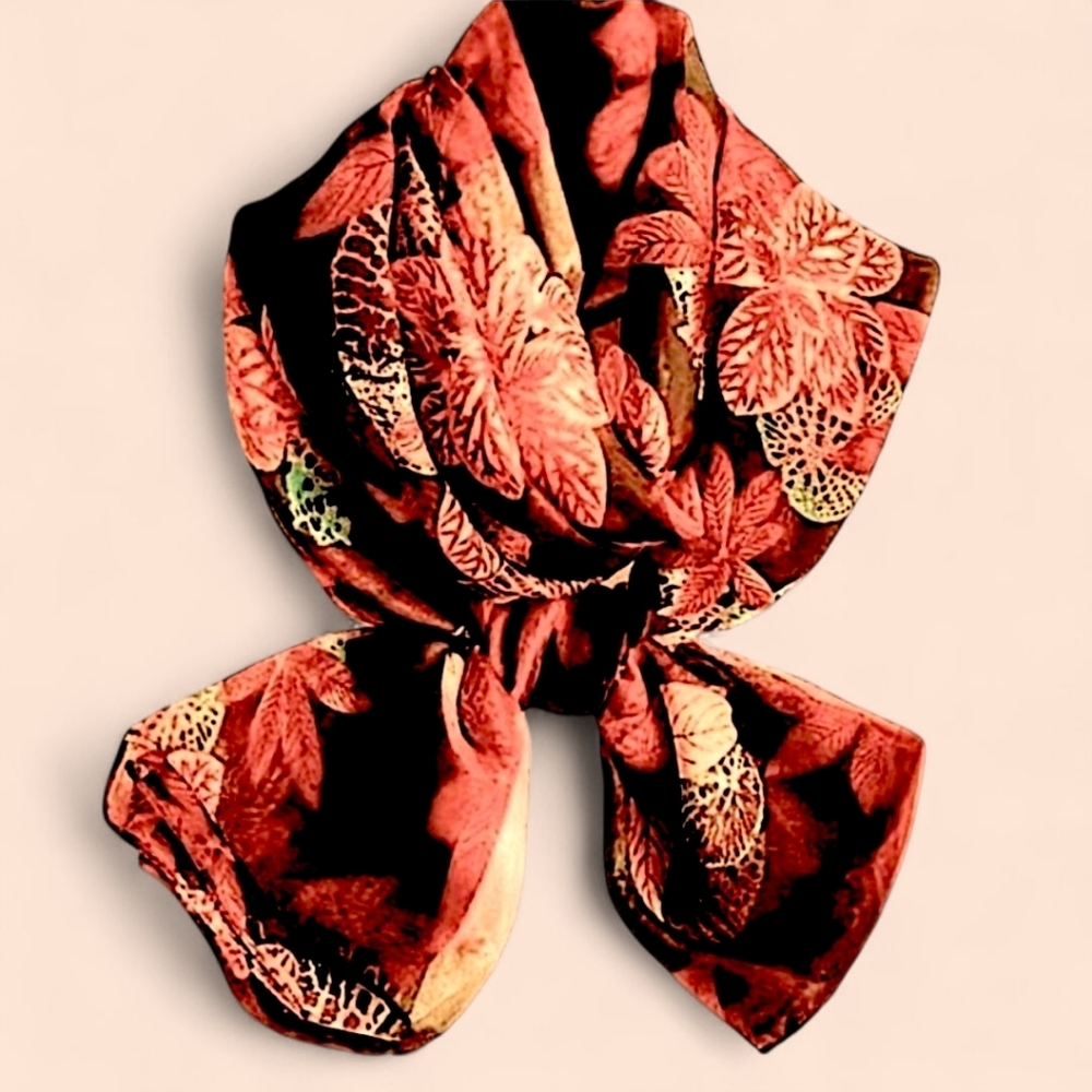 ✳️NWOT! Beautiful Leaves & Florals Women's Large Wrap Scarf